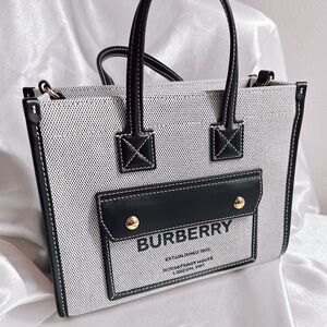 Burberry: Mini Freya tote bag